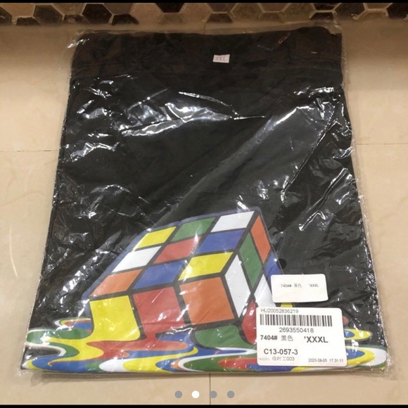 Rubik’s cube bundle: earrings, purse and tee - Picture 2 of 4